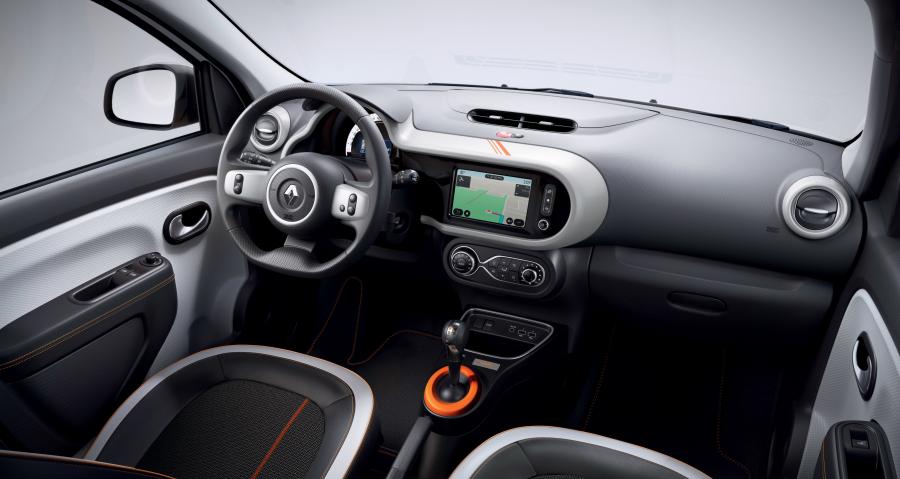Торпедо Renault Twingo Z.E. Vibes 2020 года  (фото 7 из 24)